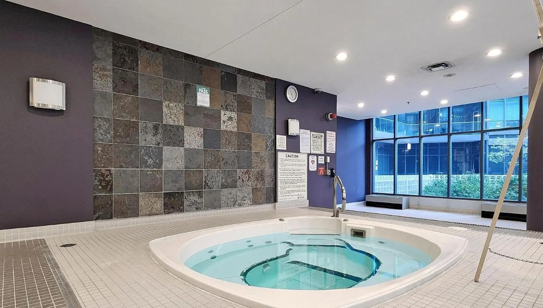 Amazing 2 Bedroom Waterfront Condo Downtown With Parking Toronto Canada